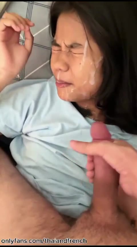 Crot Tembak Muka Setiap Hari 
