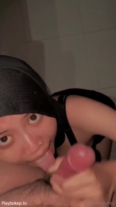 Sepongan Hijab Hot Bikin Cepat Crot